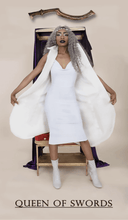Load image into Gallery viewer, Melanade Stand Tarot - Queen of Swords