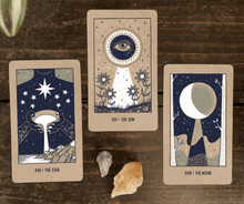 Load image into Gallery viewer, Transient Light Tarot - Spread
