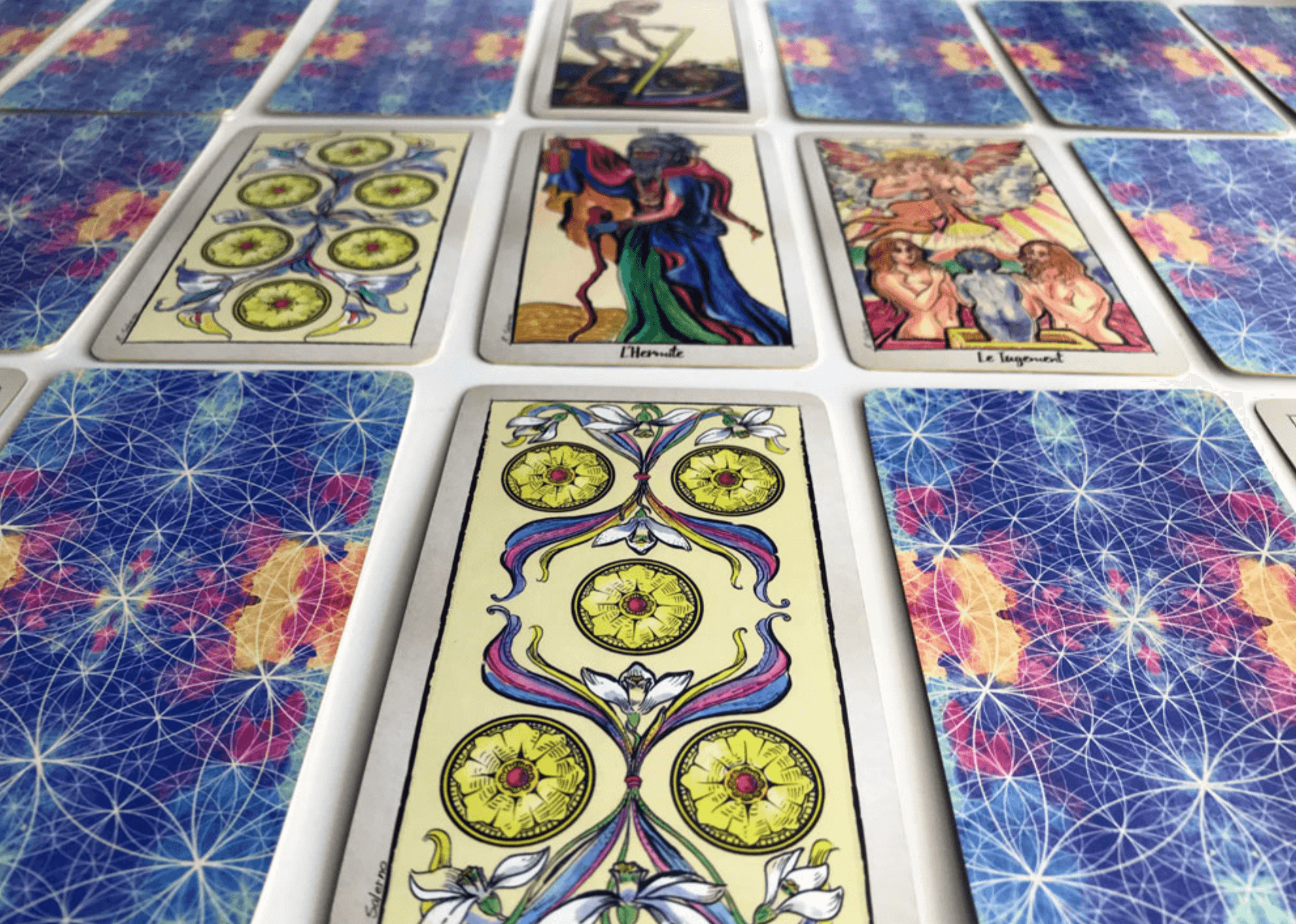 【超希少・絶版】New Choice Tarot de Marseille 超希少・絶版】New Choice Tarot de Marseille - メルカリ
